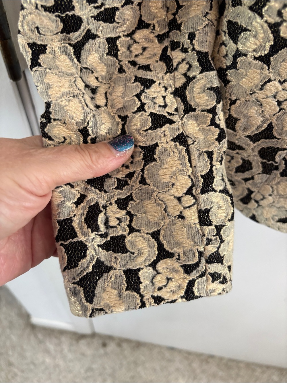 Reba black cream metallic gold brocade lined beaded jacket Size S - Picture 5 of 10